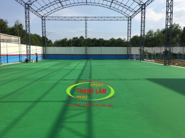 Sơn pu polyurethane cho sân bóng trường học có độ mền cao chống chấn thương khi té ngã